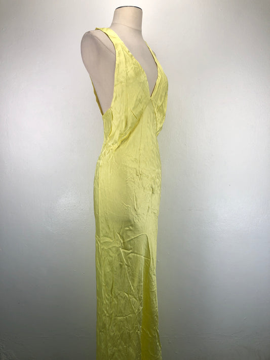 Vestido Amarillo Rumored