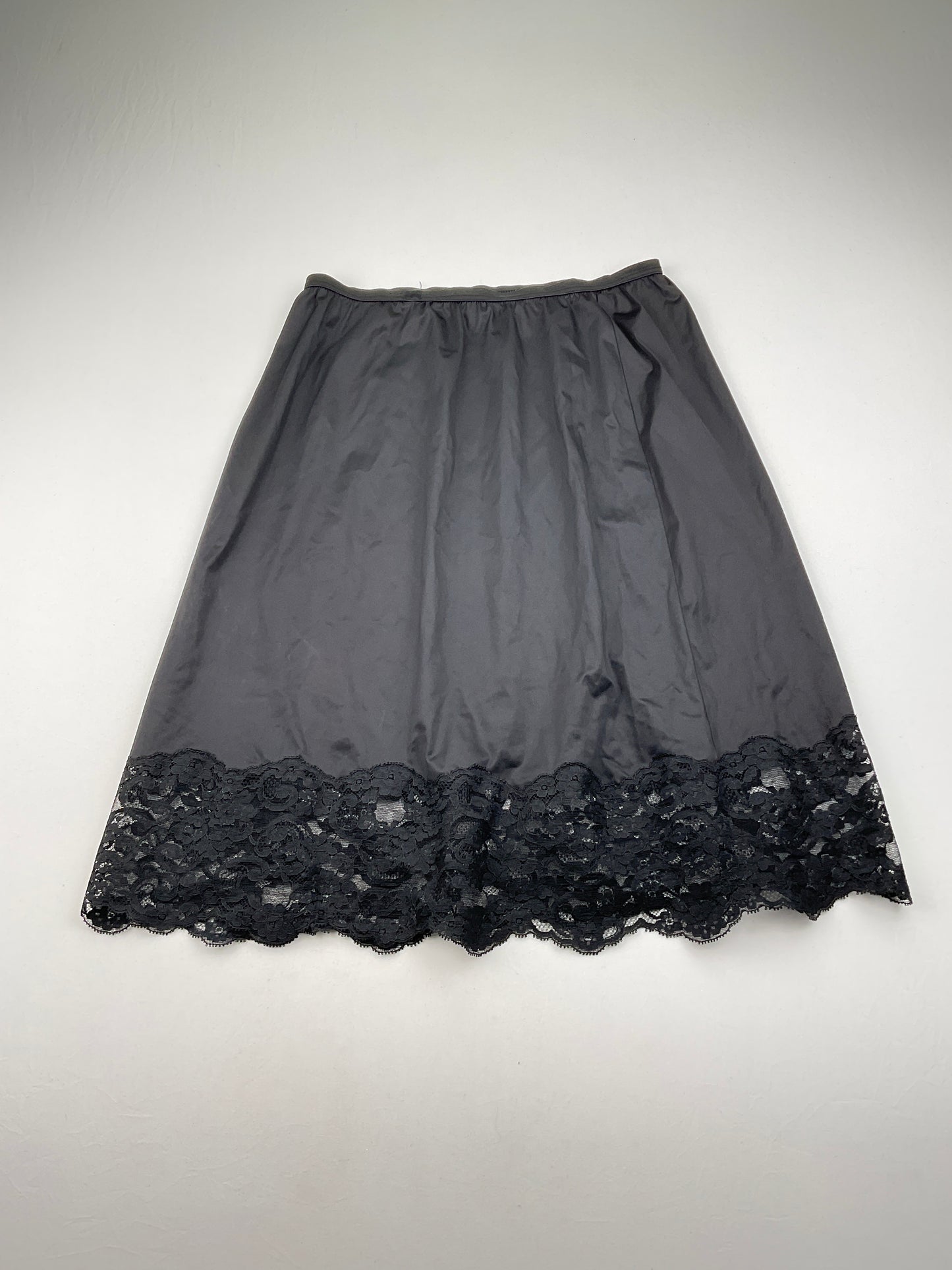 Medio Pondo Negro Vanity
