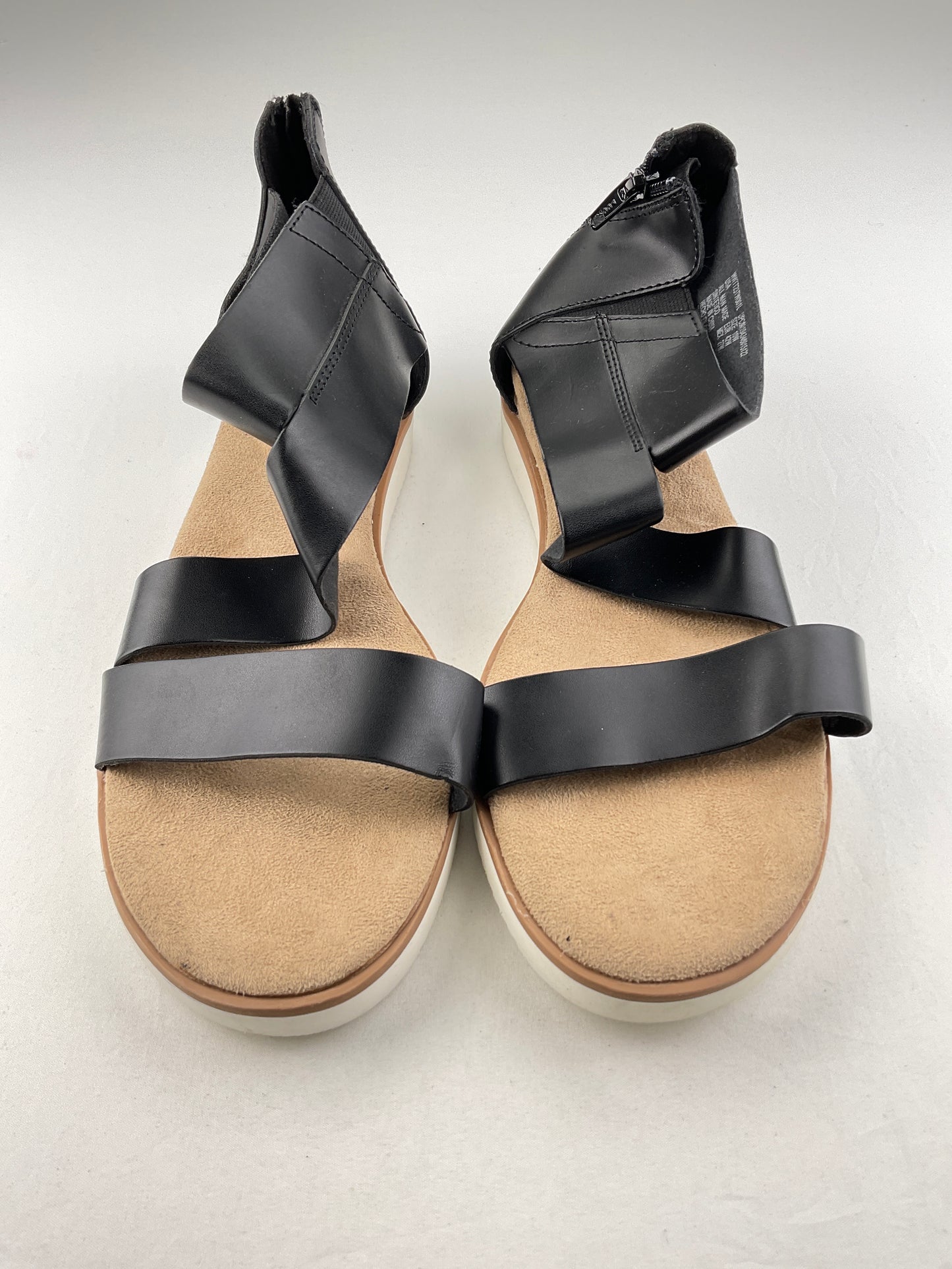 Zapatilla Negro Time and Tru