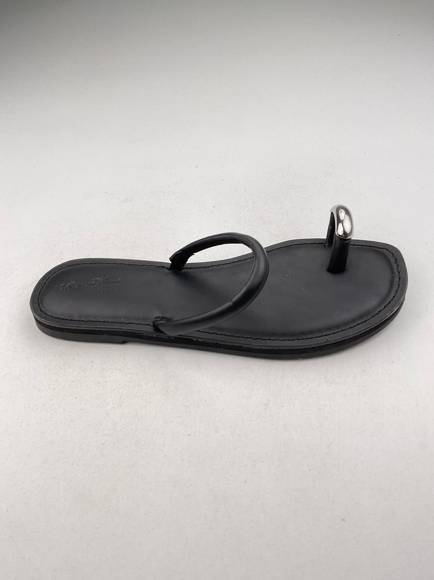 Sandalia Negro Universal Thread