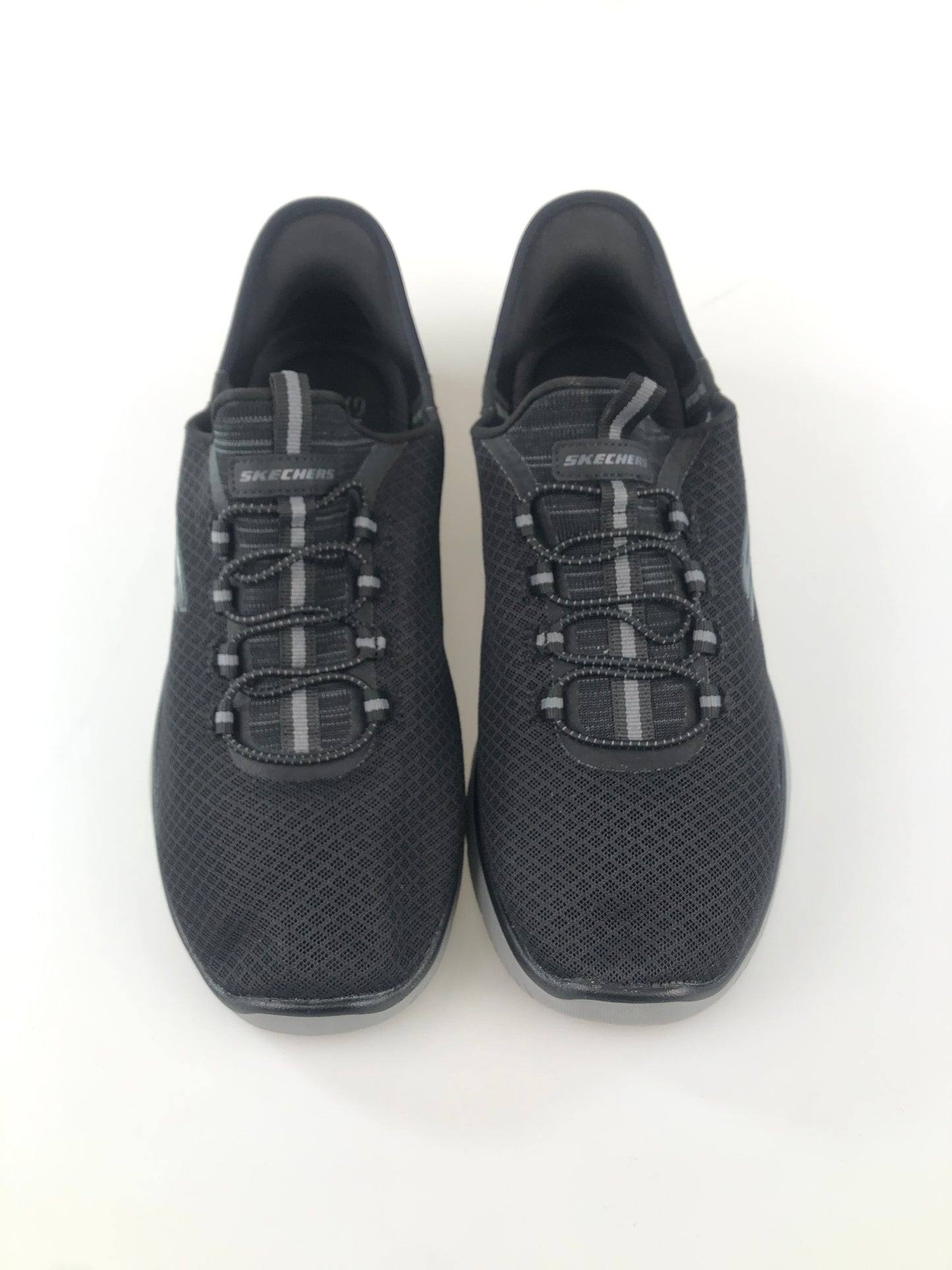 Tenis Negro Deportivo Skechers Slip ins