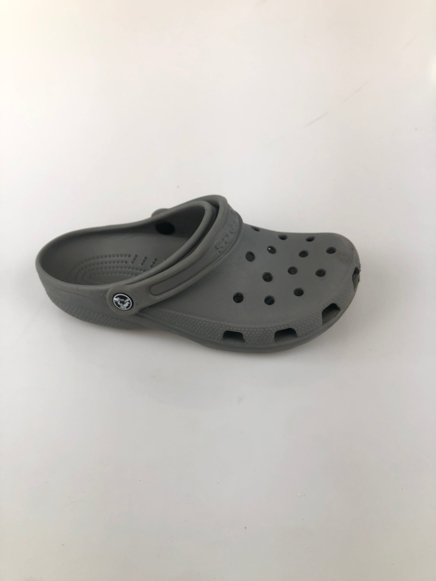 Sandalia Gris Crocs