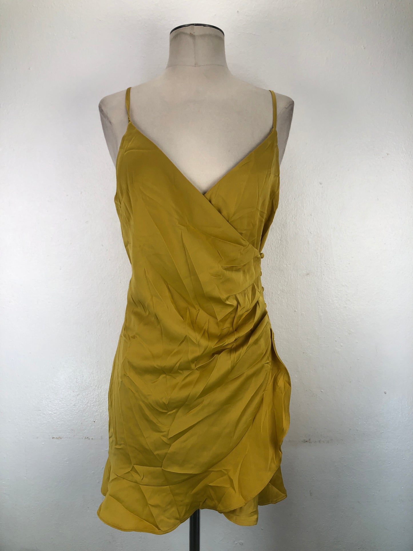Vestido mostaza Forever 21