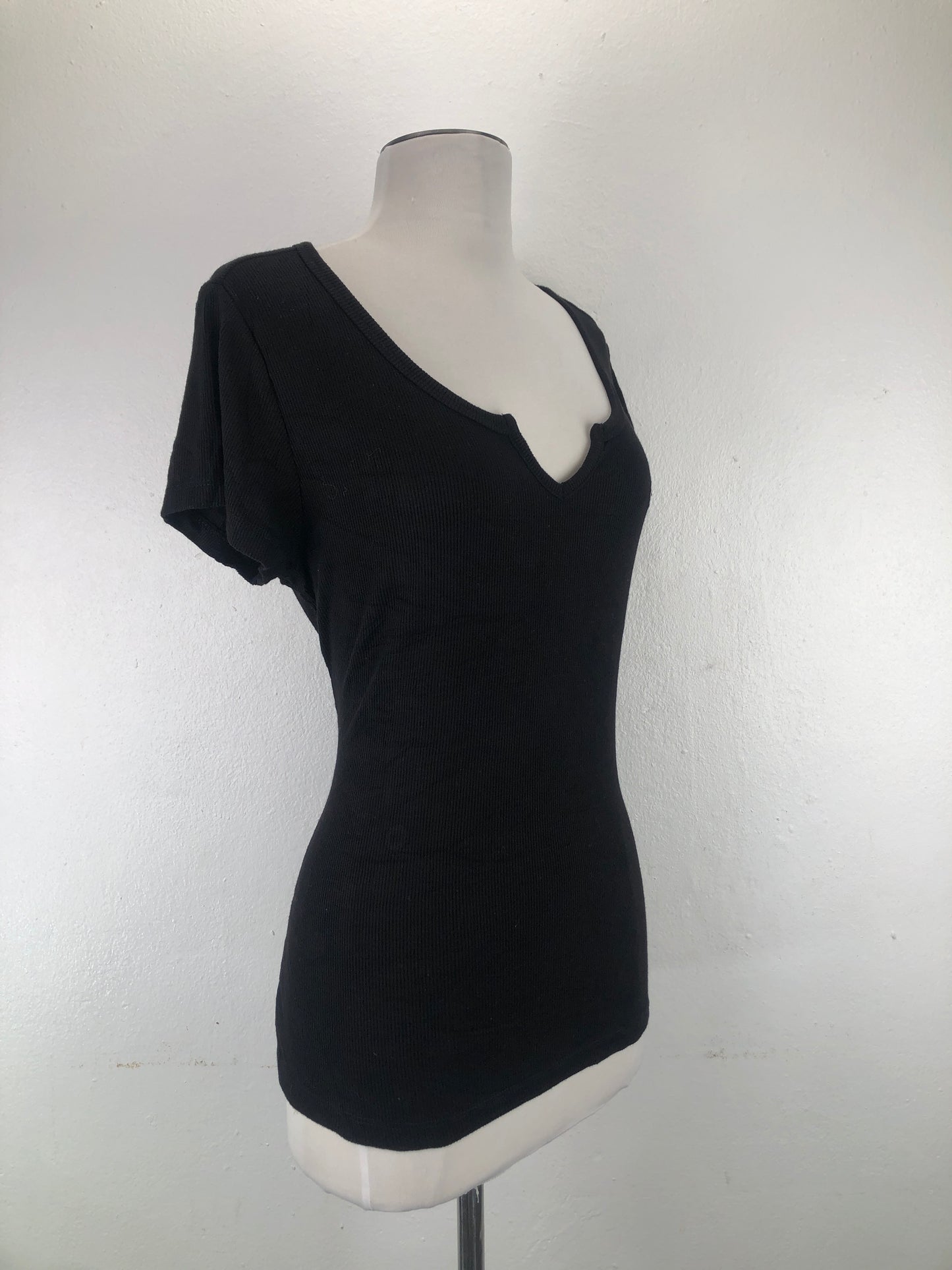 Camiseta Negro Guess
