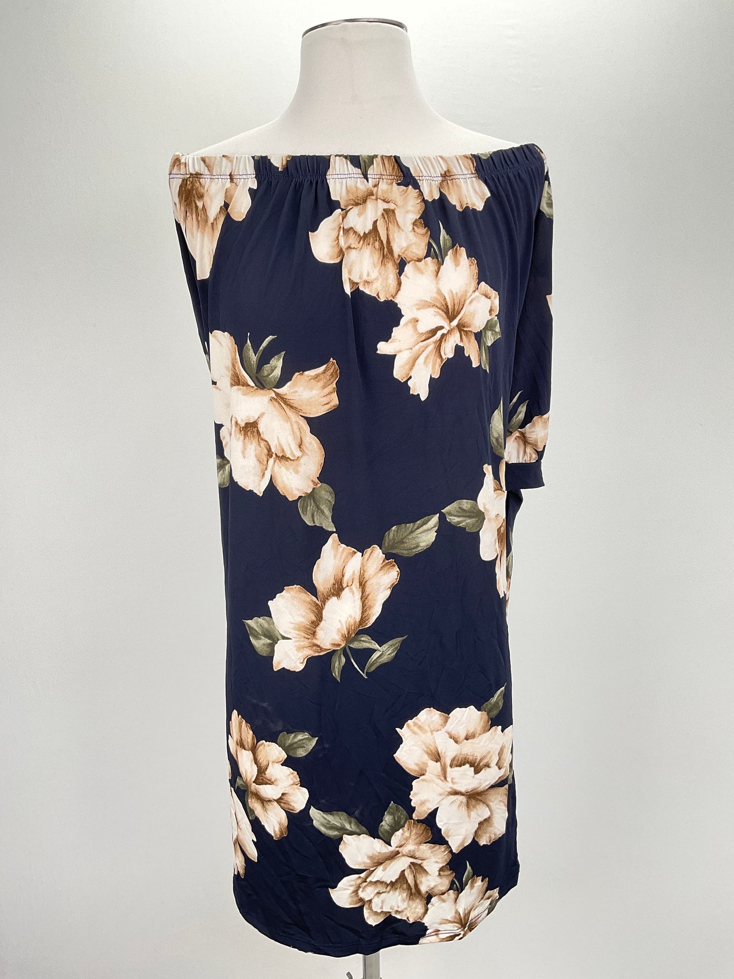 Vestido Azul marino Floral Chicsoul. Com
