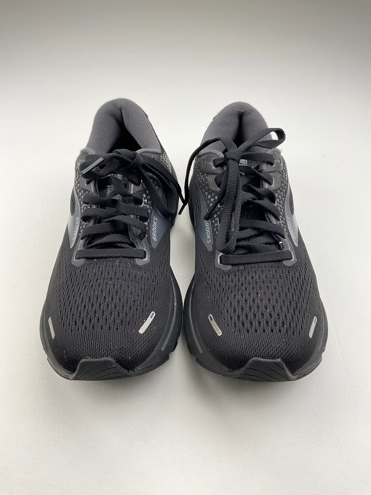 Tenis Negro Deportivo Brooks