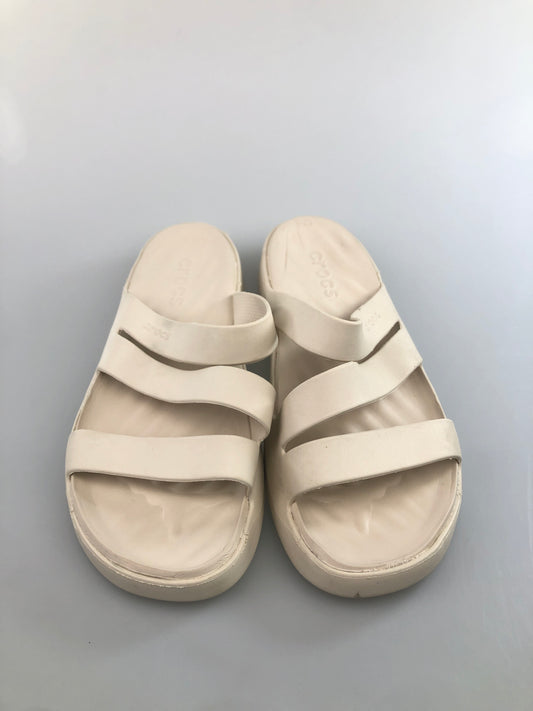 Sandalia Beige Crocs