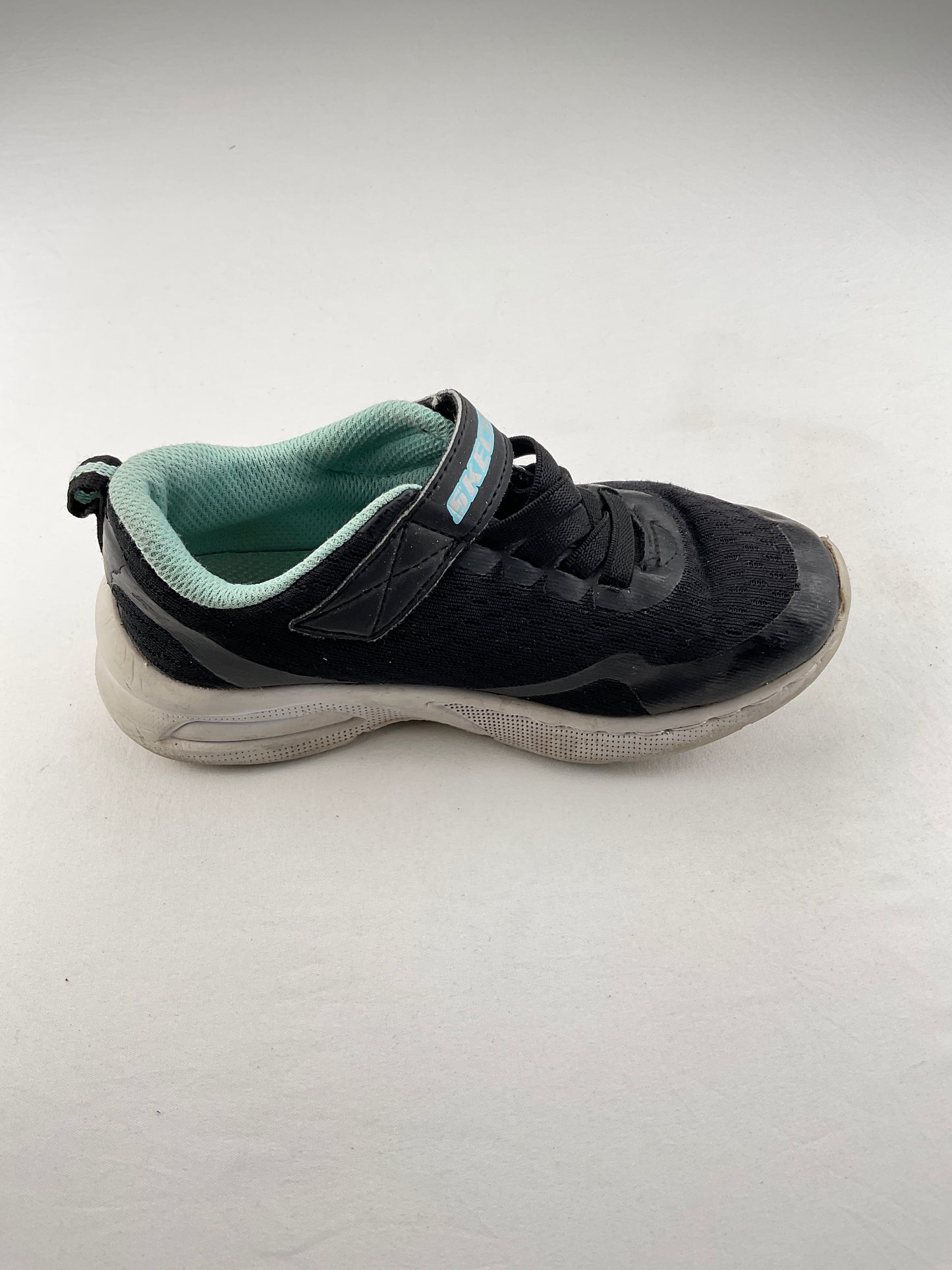 Zapato Negro Skechers