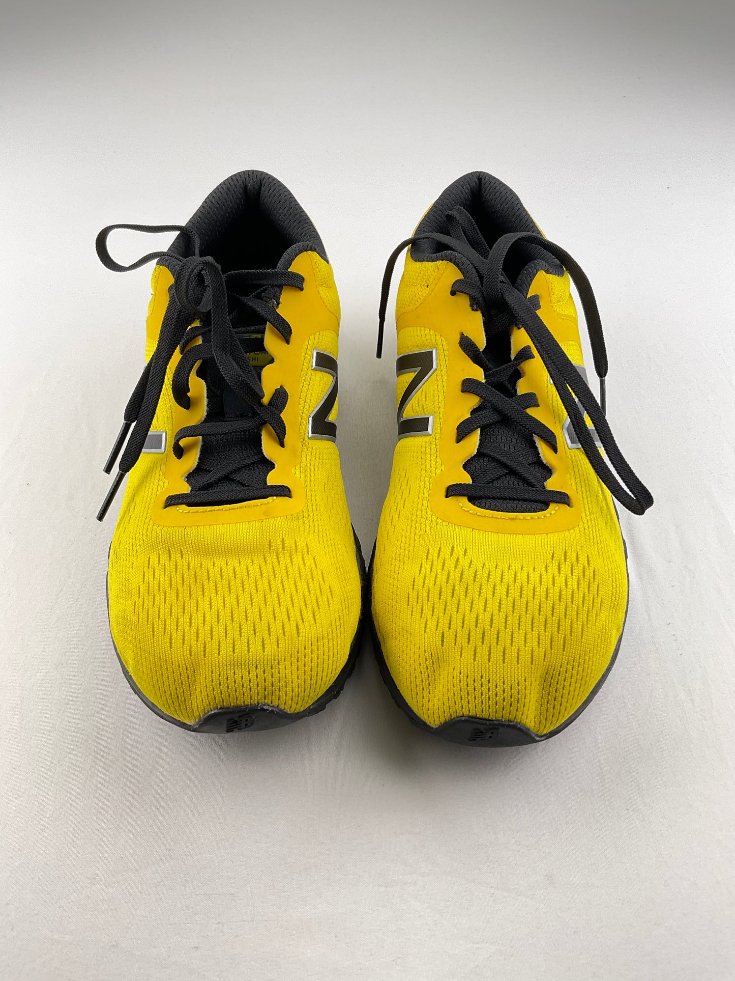 Tenis Amarillo Deportivo New Balance