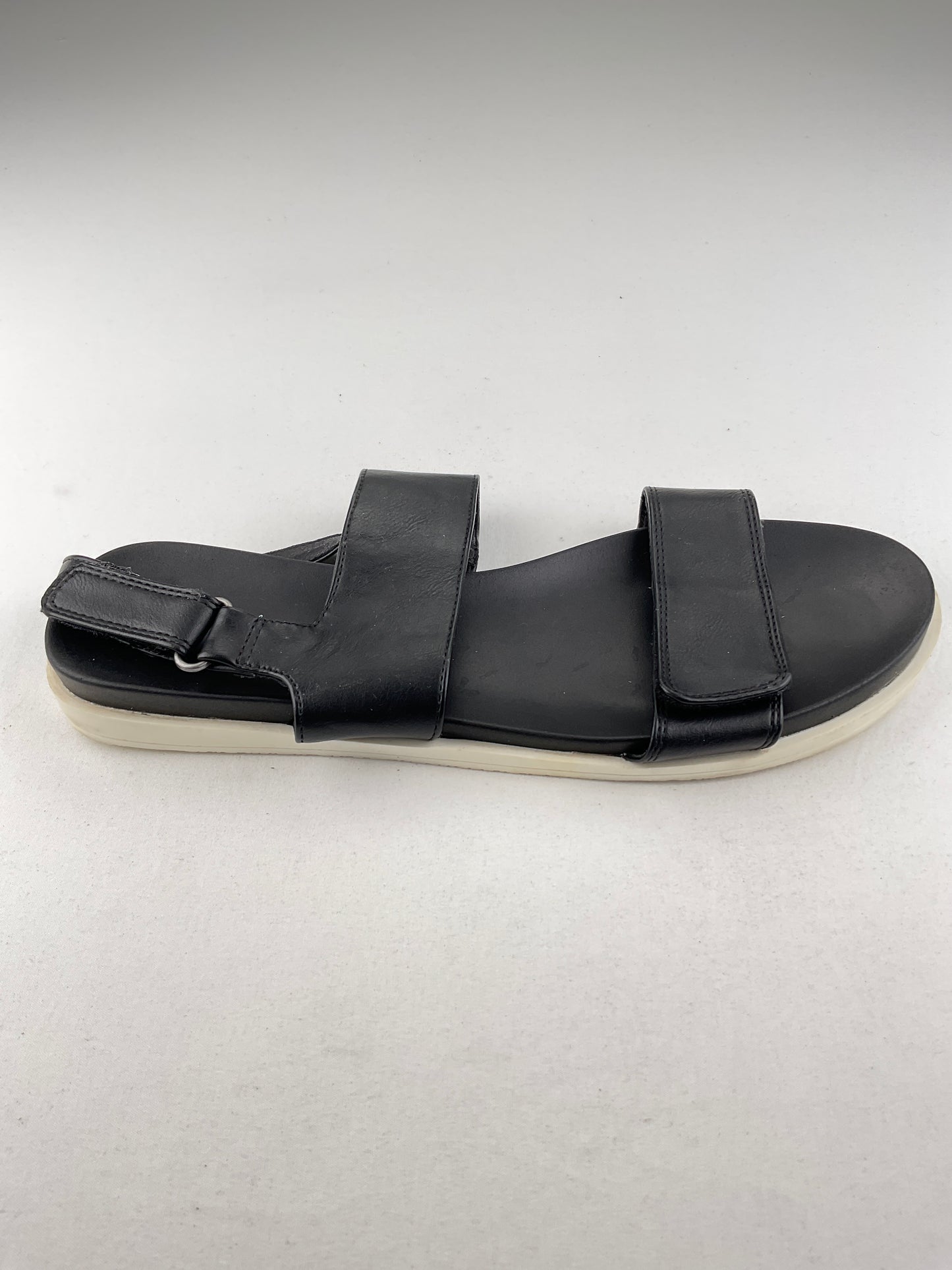 Sandalia Negro Universal Thread