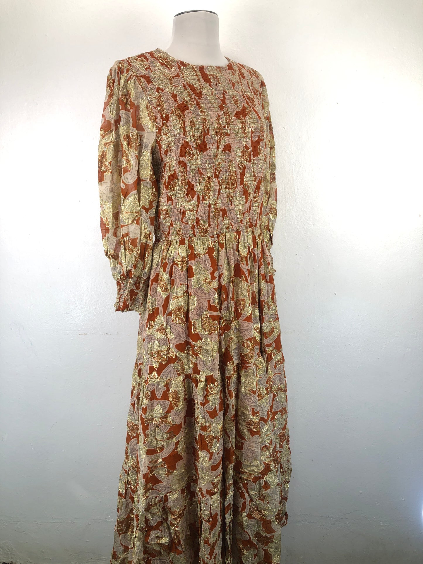 Vestido Dorado Floral Borden
