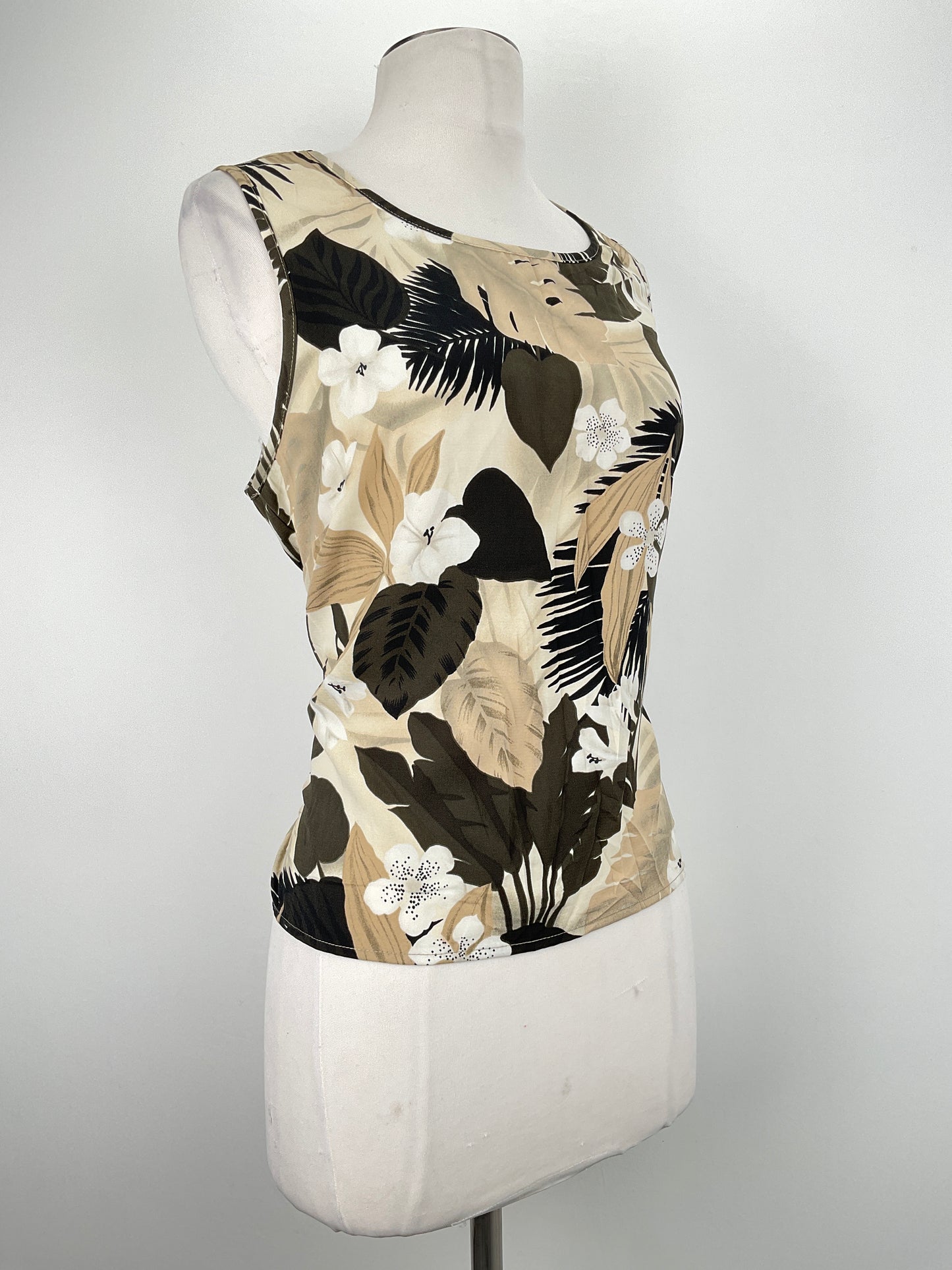 Blusa Crema Floral Essantials