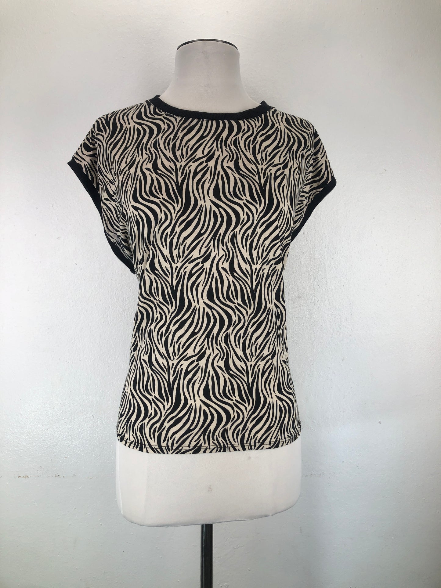 Camiseta Crema Floral Wanitta