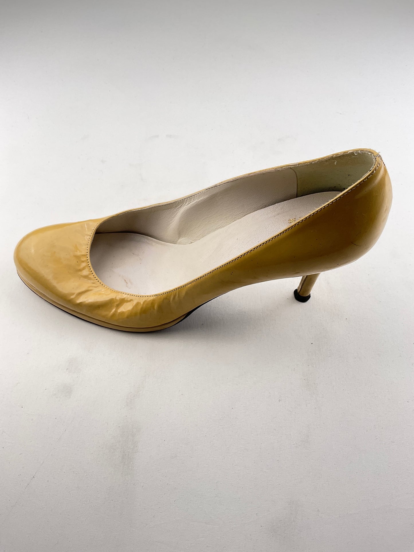 Zapatos Crema de Tacón Stuart Weitzman