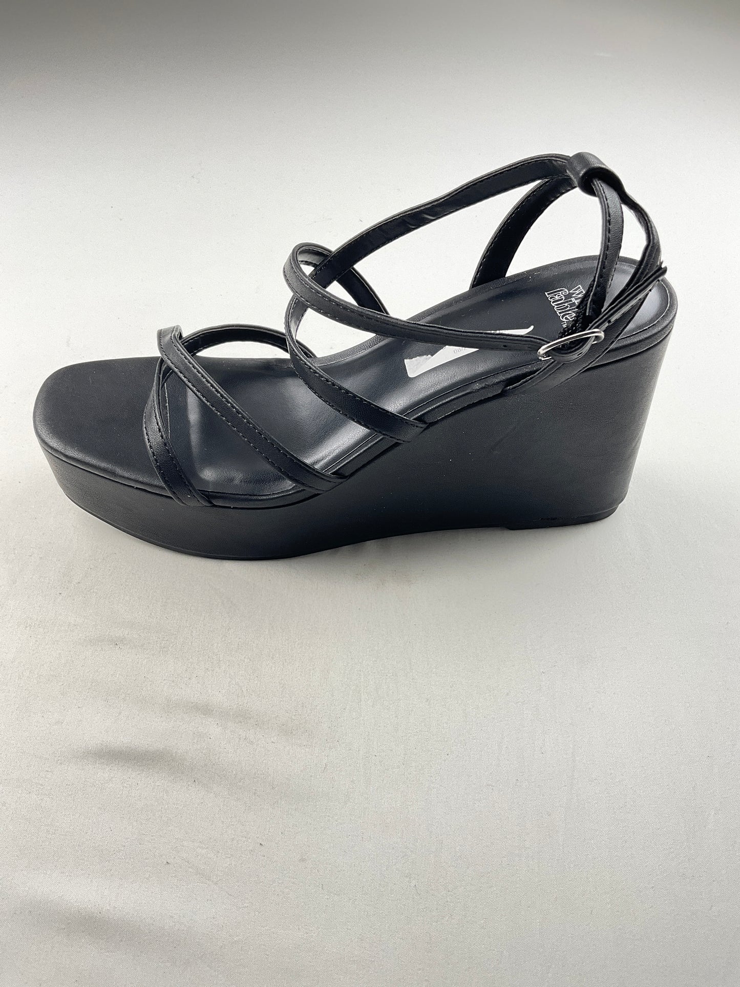 Zapatilla negro Wild fable
