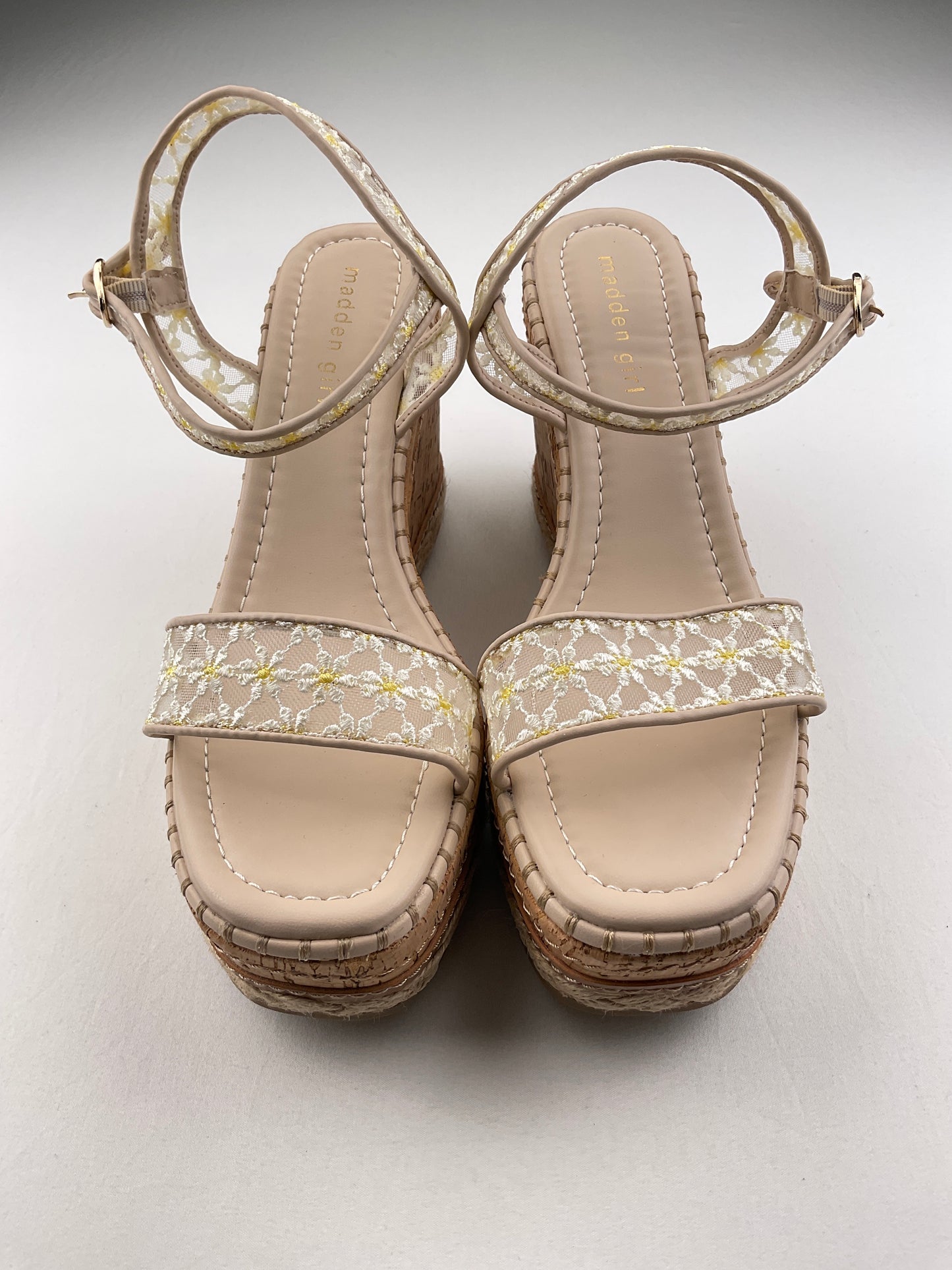 Zapatilla Crema Plataforma Madden Girl