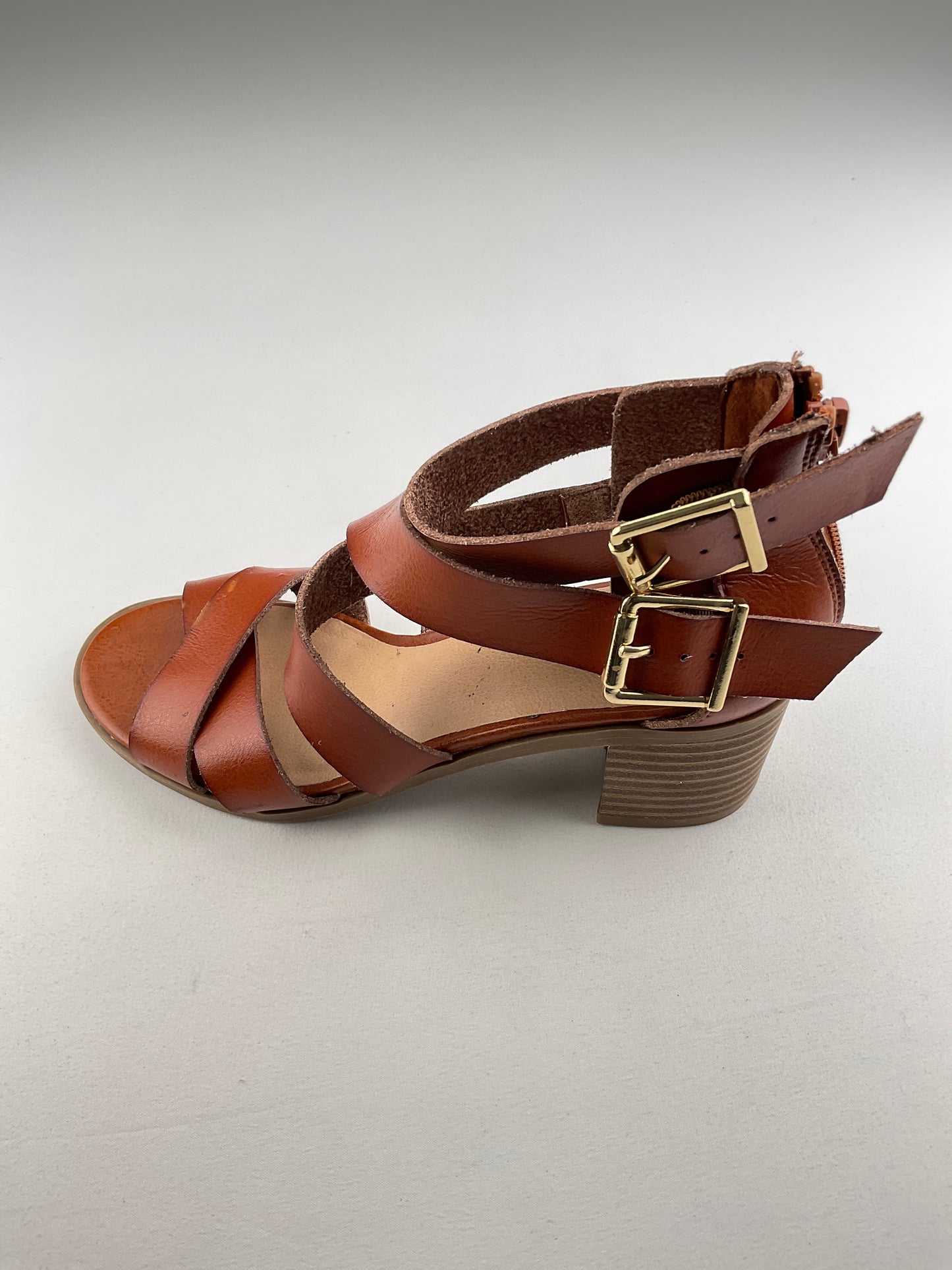 Zapatilla Marron de Tacón Material Girl