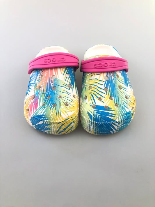 Sandalia Multicolor Crocs