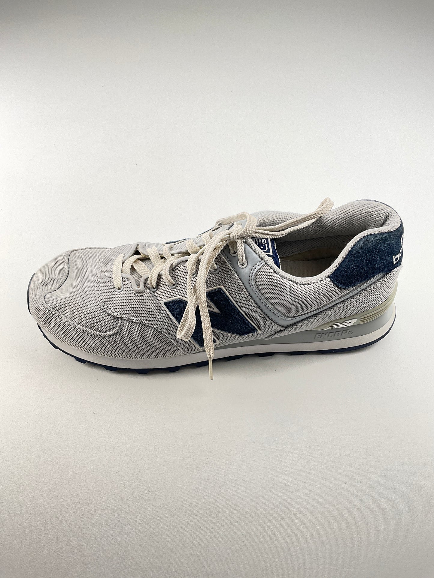 Tenis Gris Deportivo New Balance