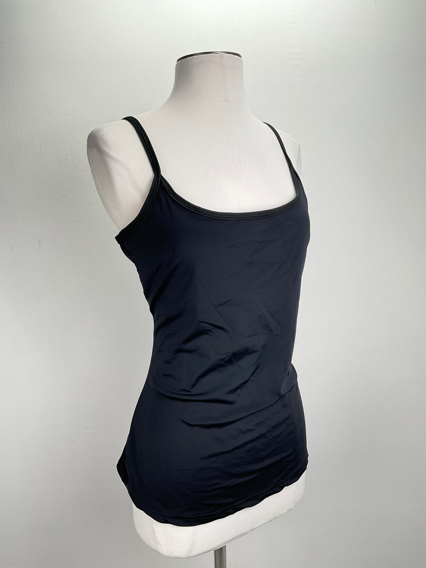 Blusa Negro Tag Above