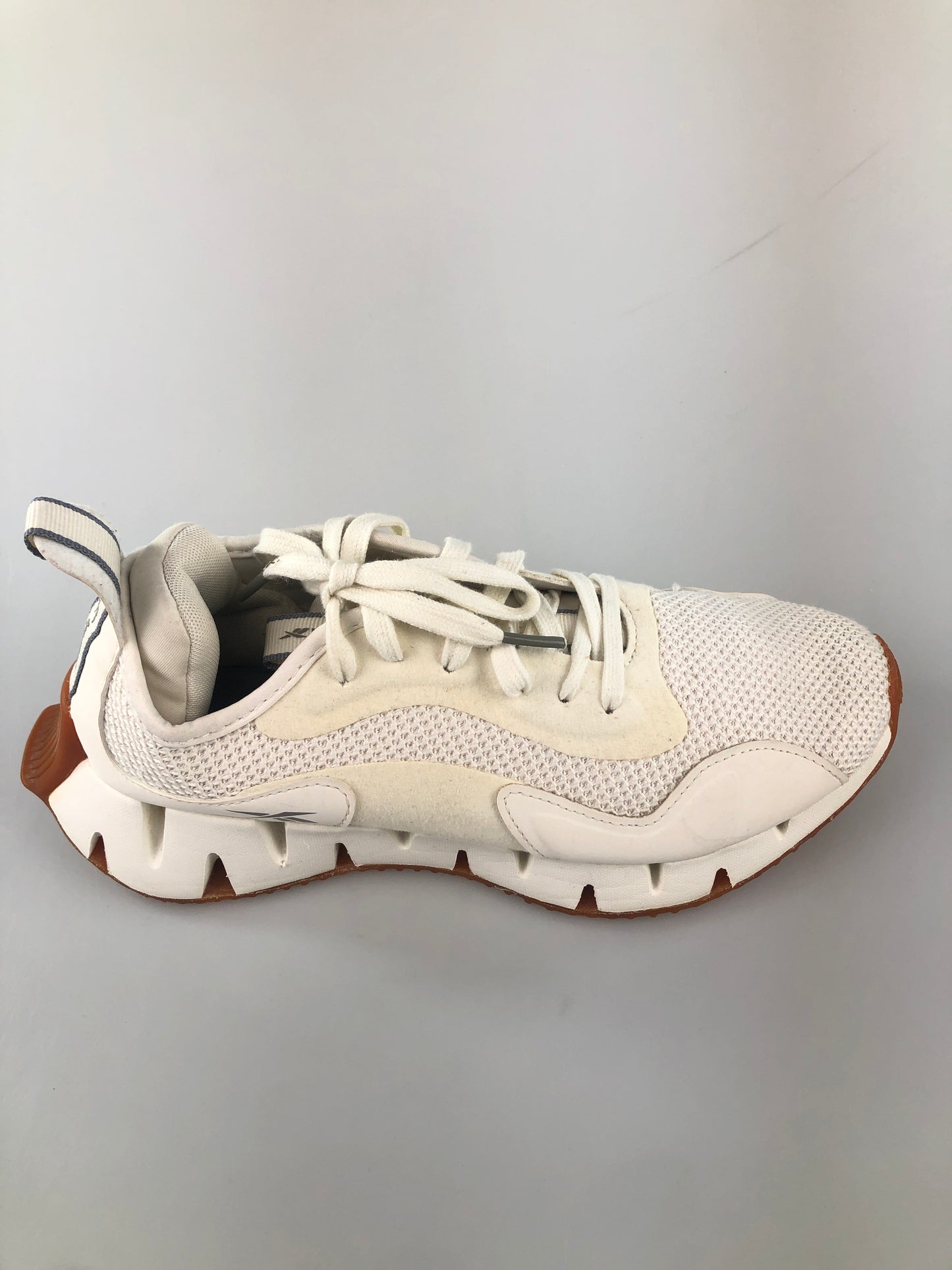 Tenis Beige Deportivo Reebok