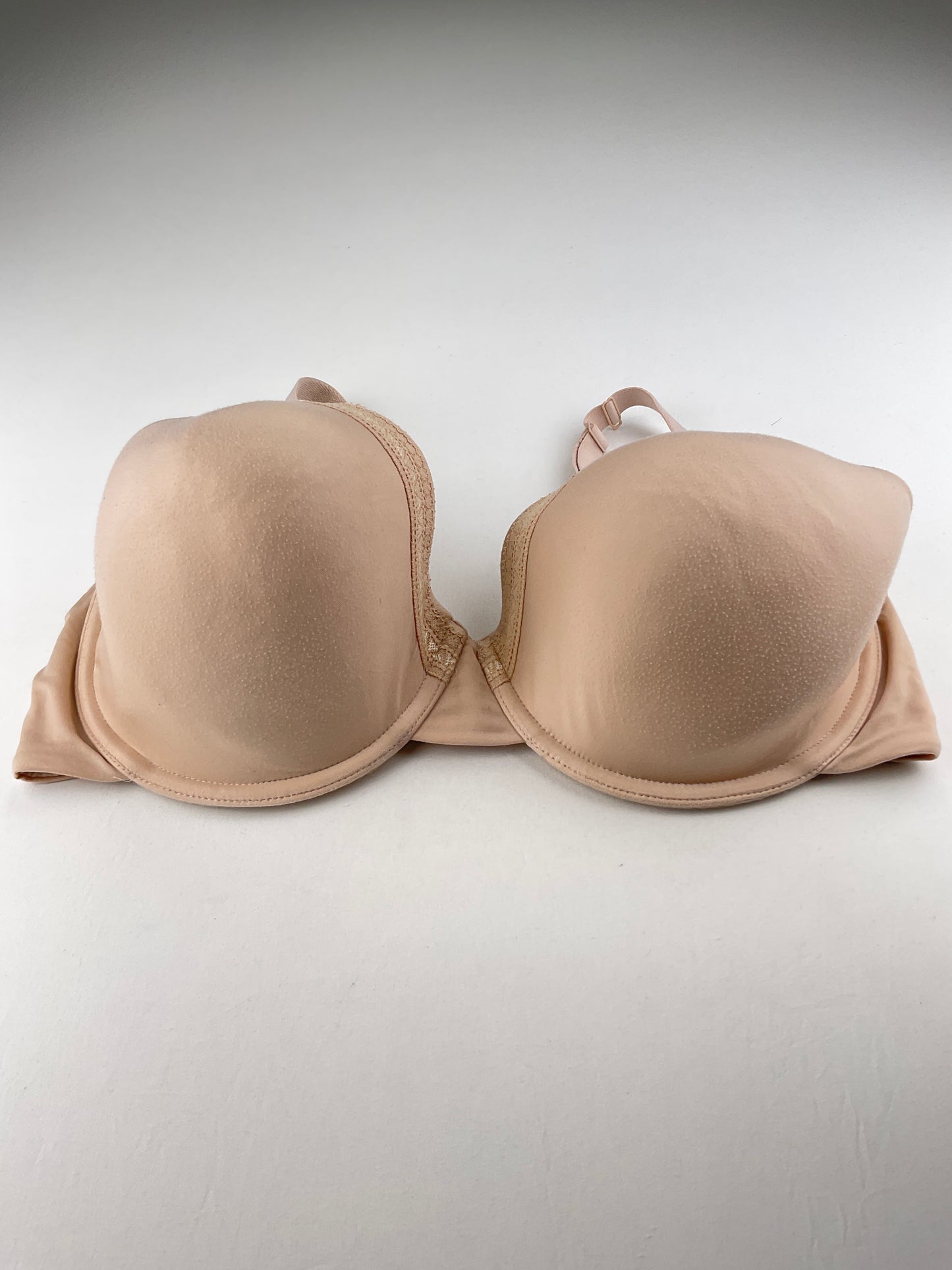 Brasier Crema Variangis