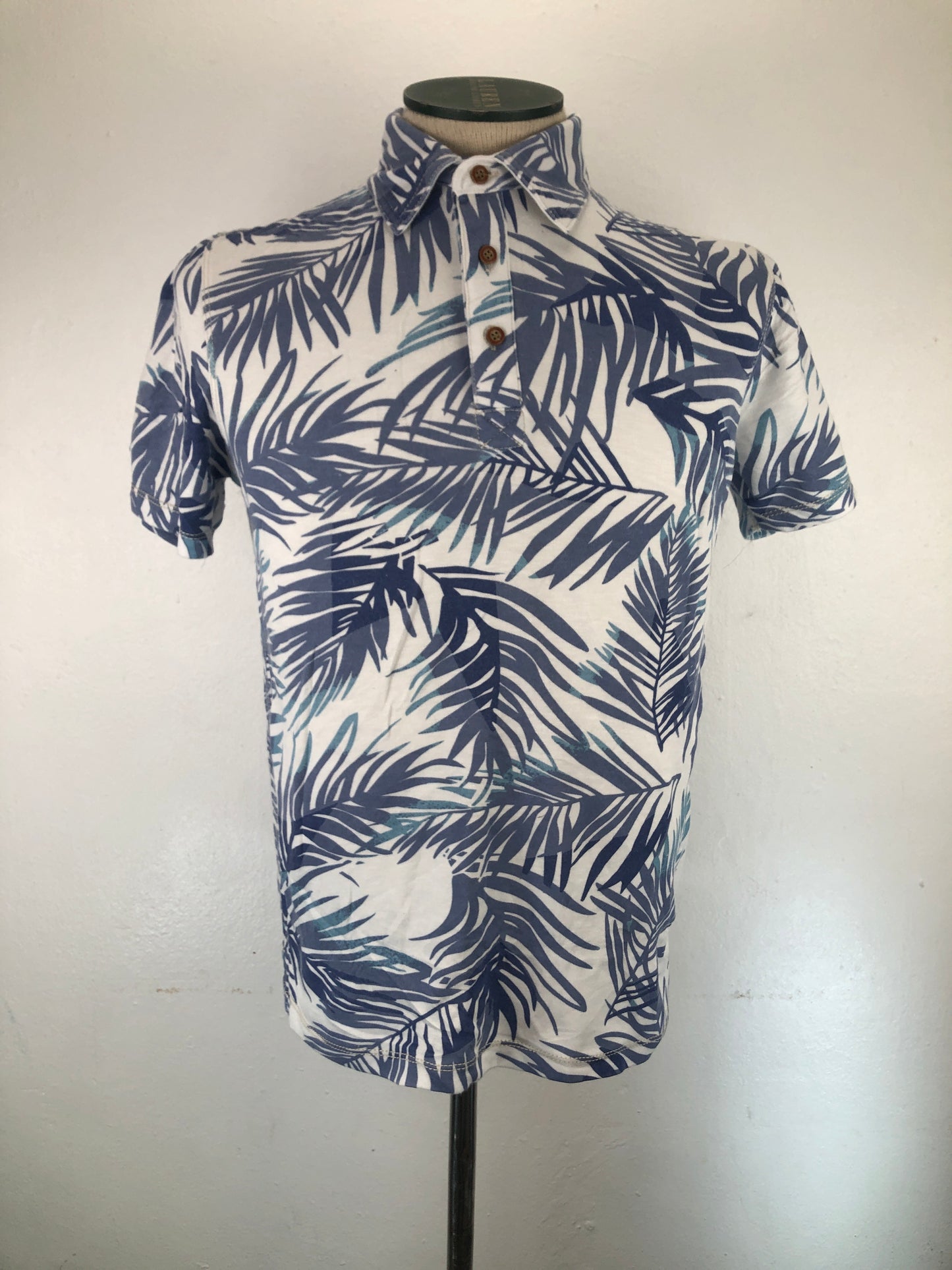 Camiseta Gris Floral Visitor