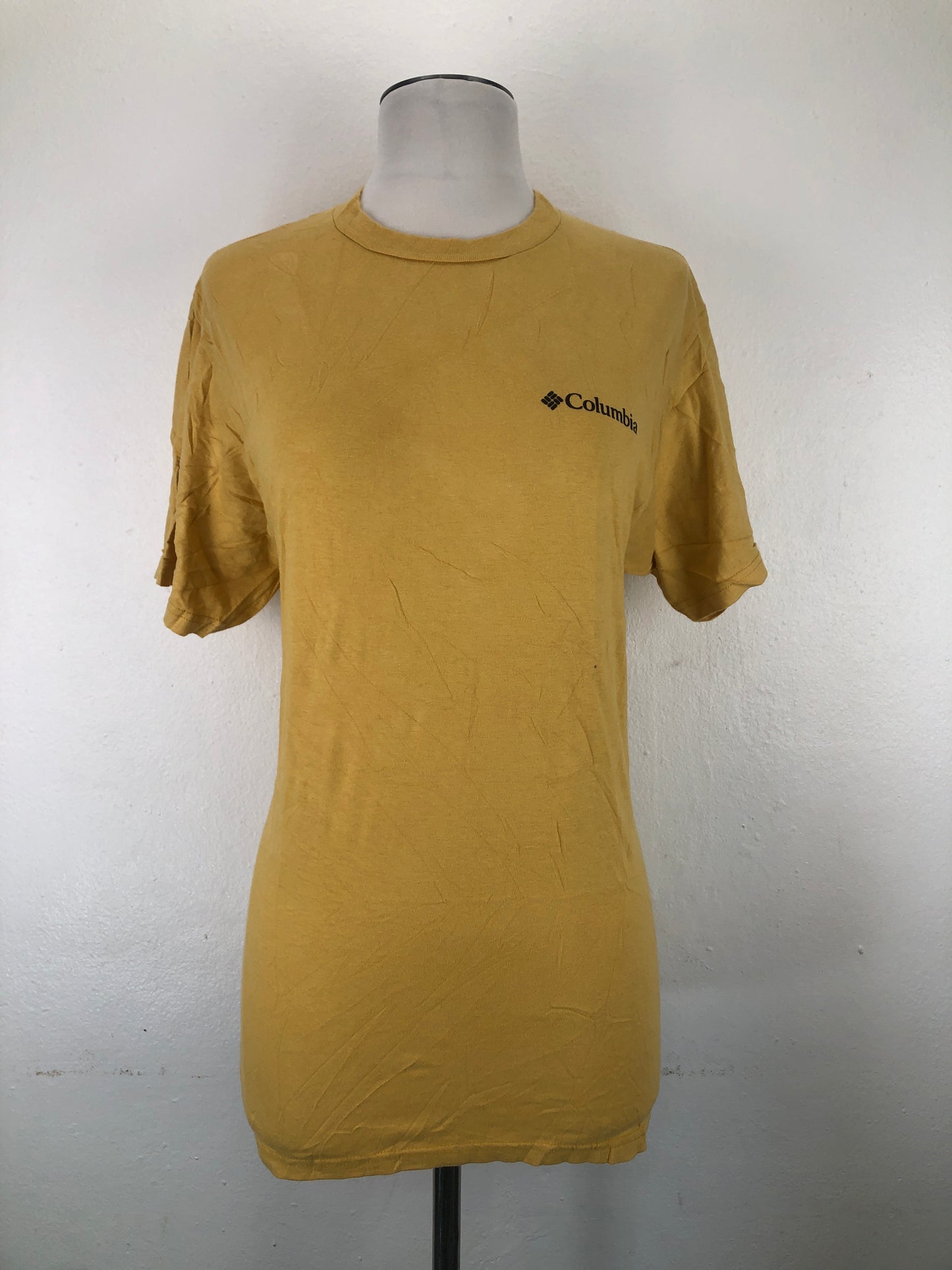 Camiseta Mostaza Columbia