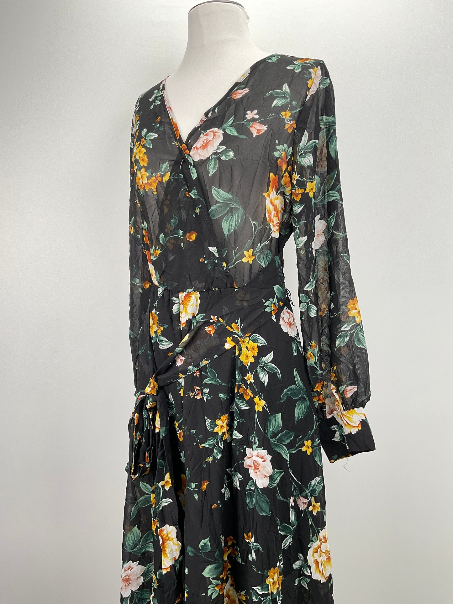 Vestido Negro Floral Indigo Rose