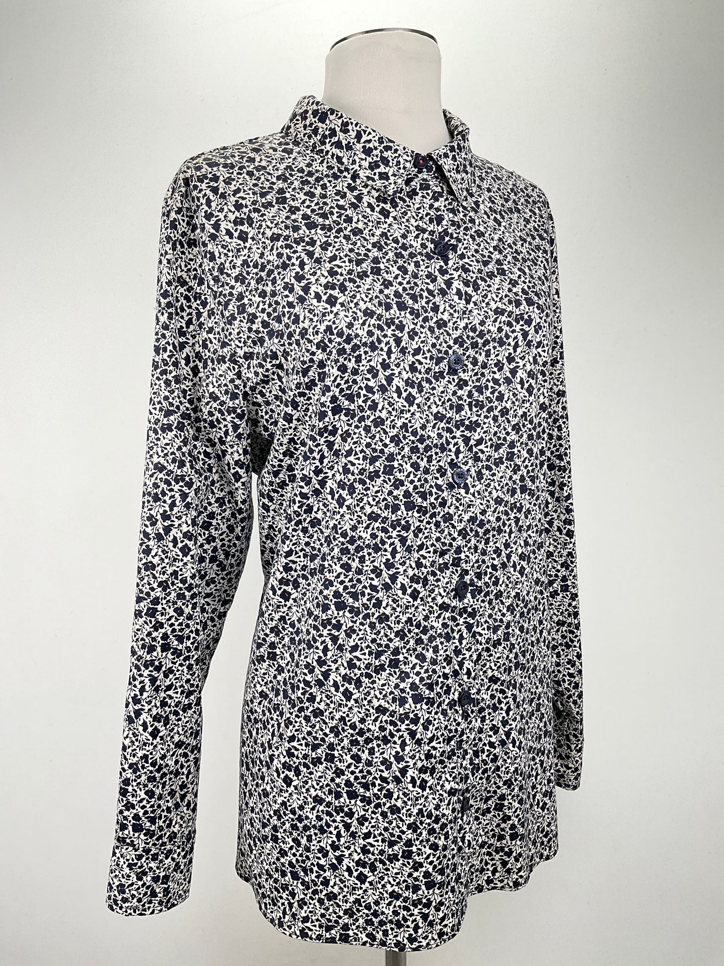 Camisa Azul marino Floral Isaacmizrahi