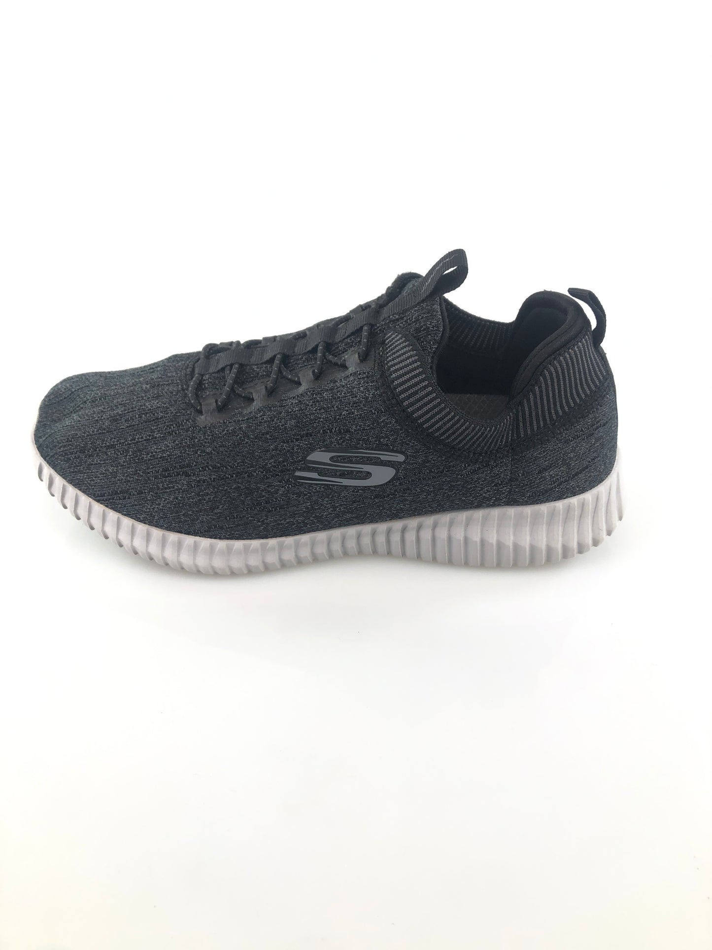 Tenis Negro Skechers Wide Fit
