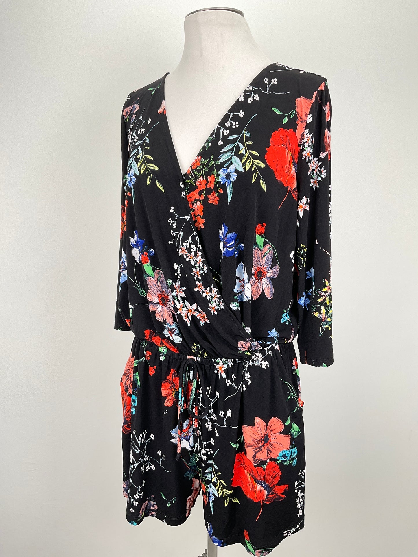 Enterizo Negro Floral Kaileigh