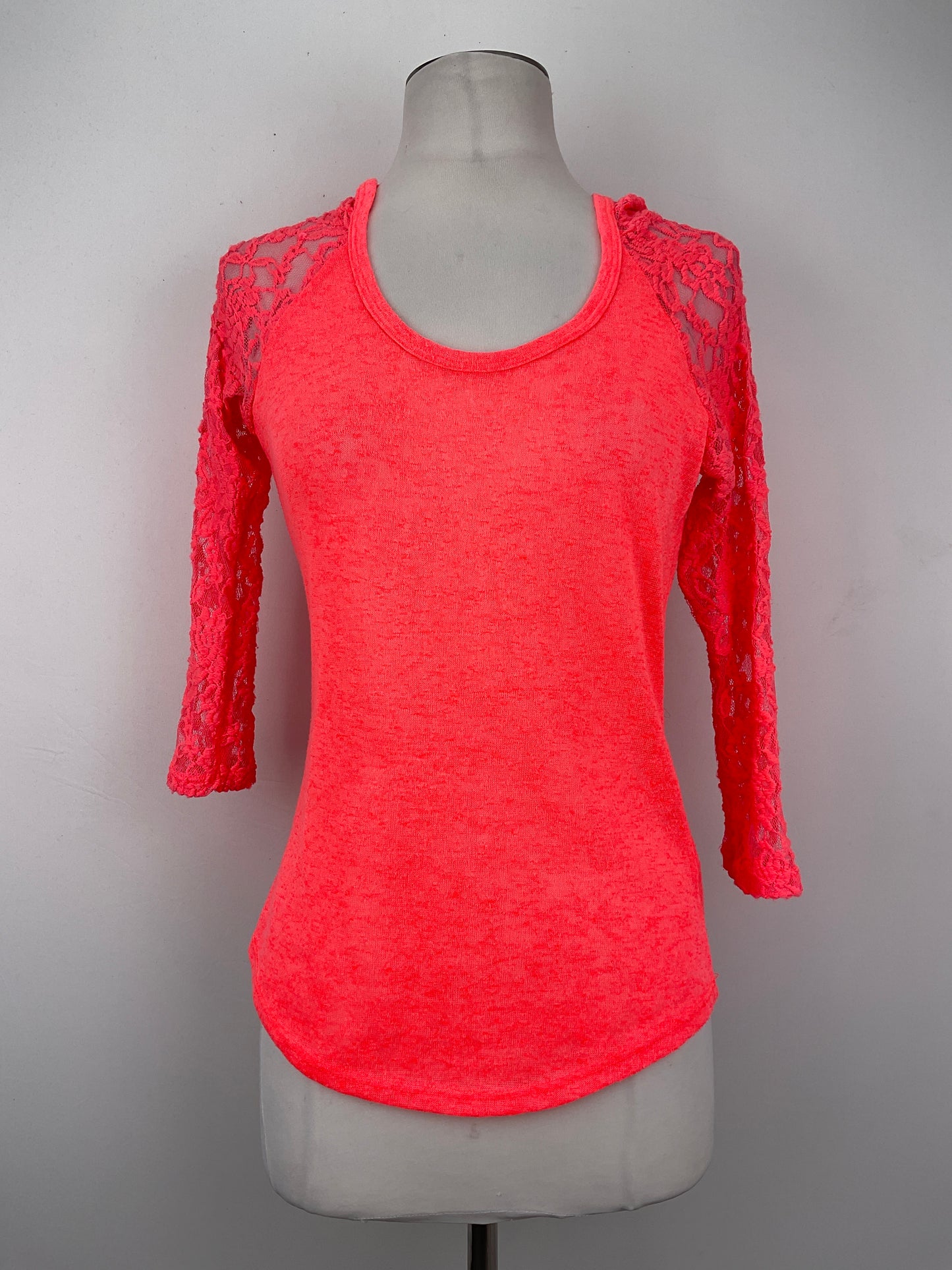 Blusa Naranja Decoded