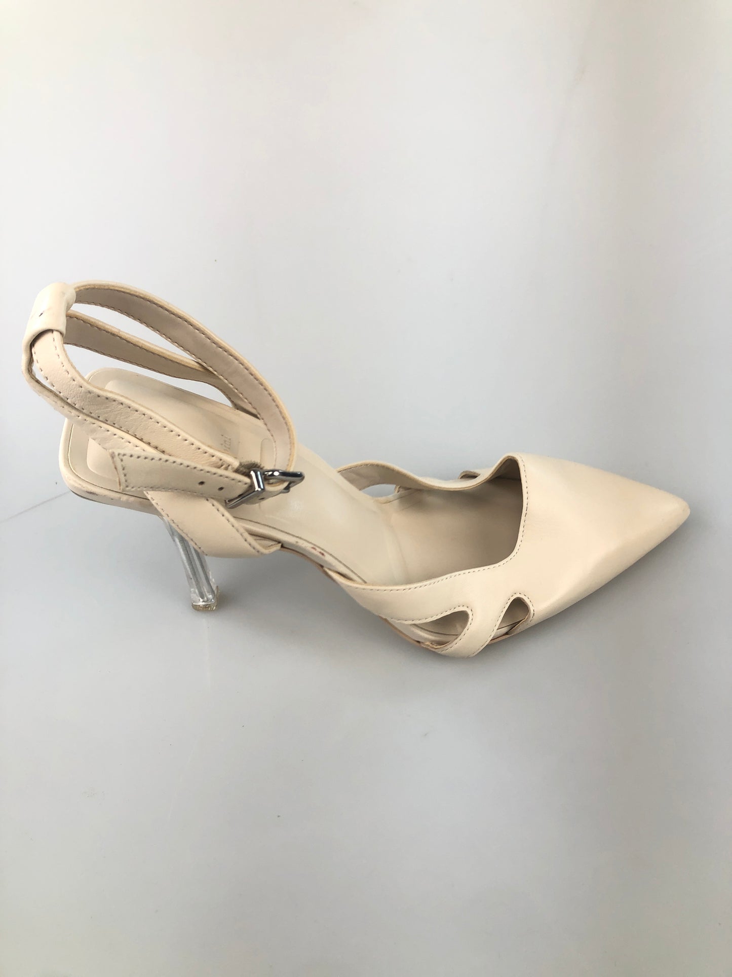 Zapatilla Beige de Tacon Gianni Bini
