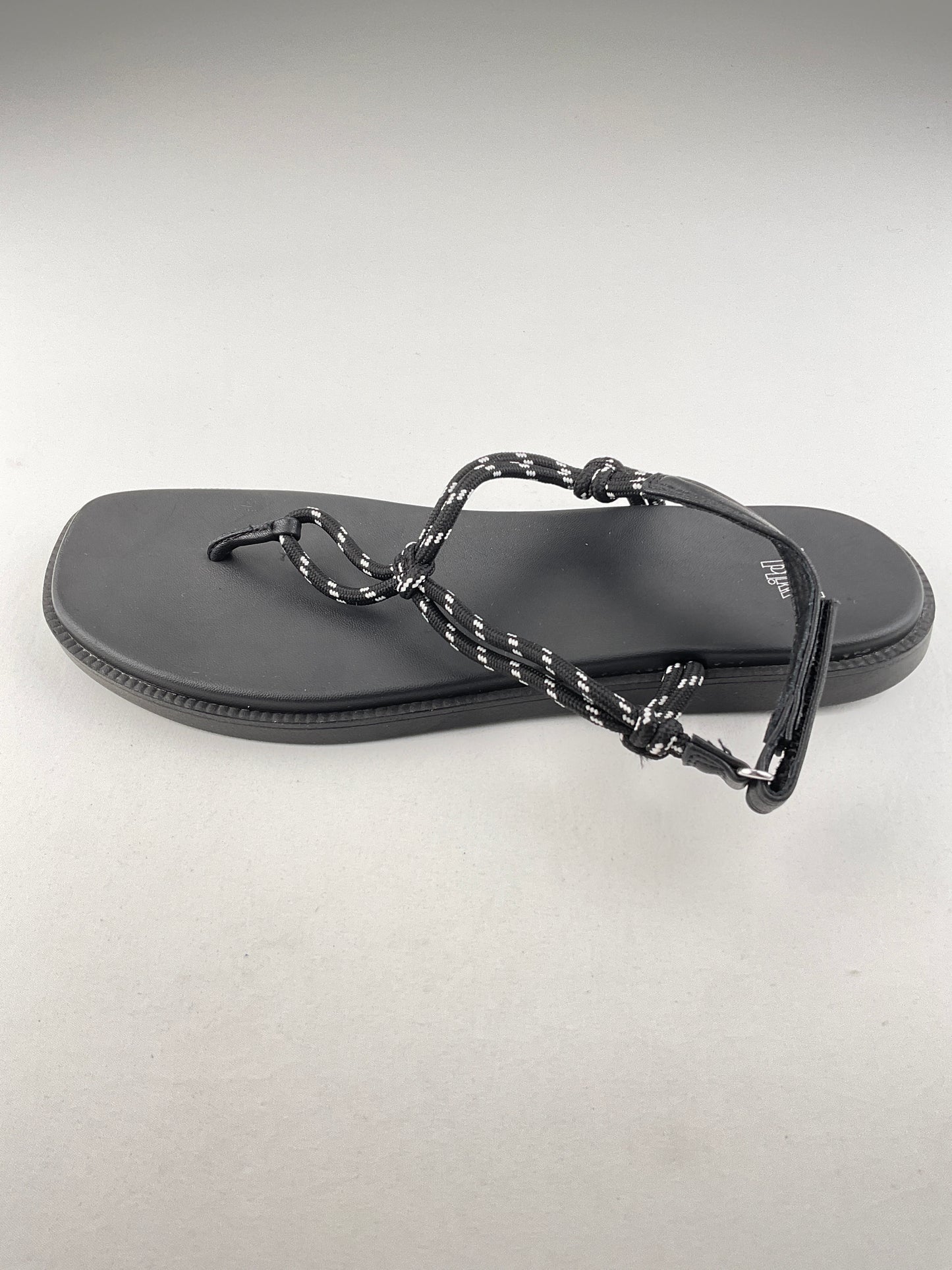 Sandalia Negro Wild Fable