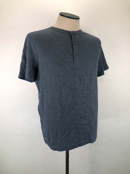 Camiseta Gris Untuckit