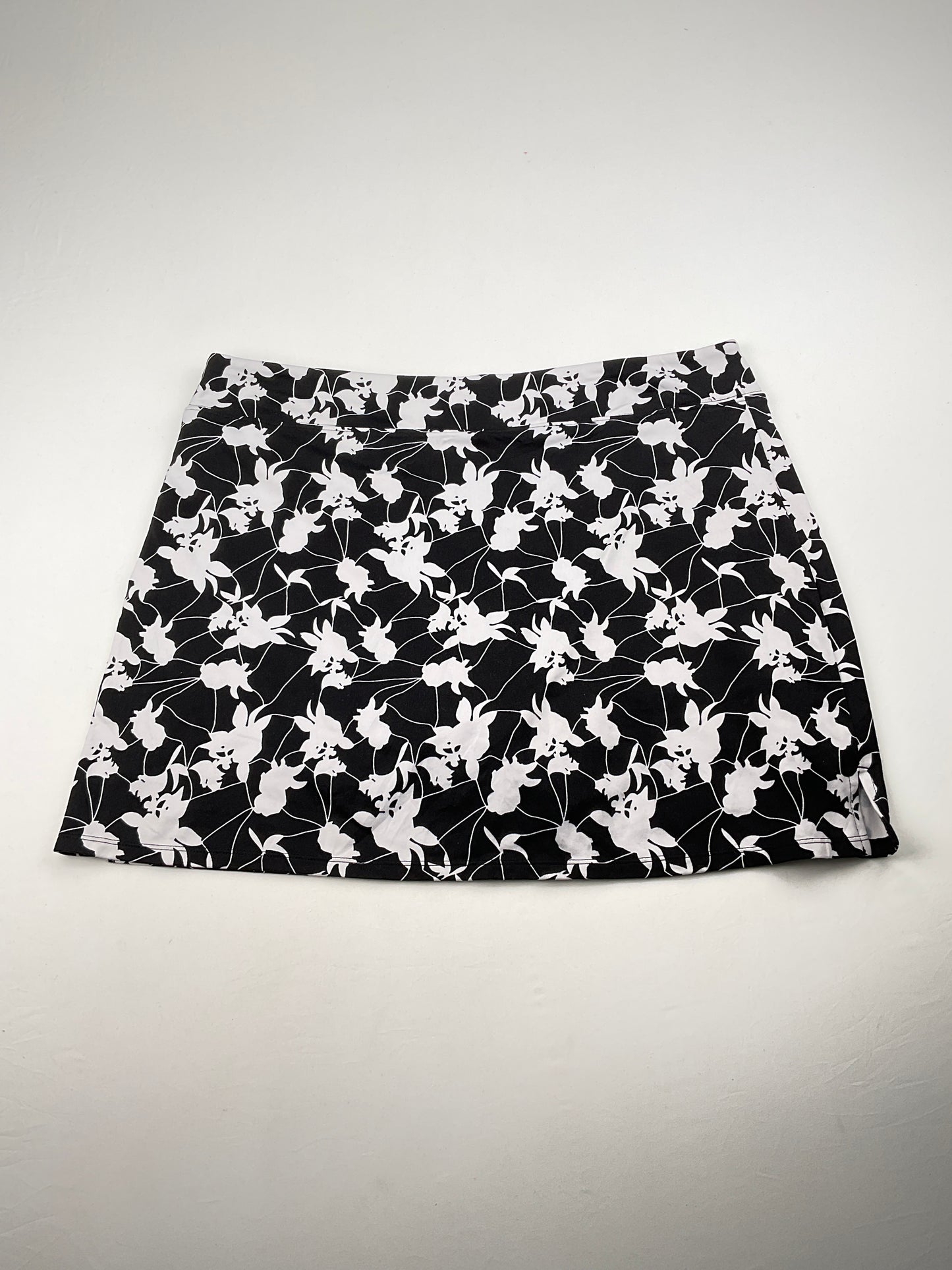 Falda Negro Floral Tranquility
