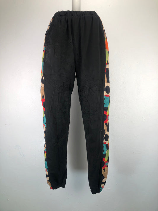 Jogger negro variangis