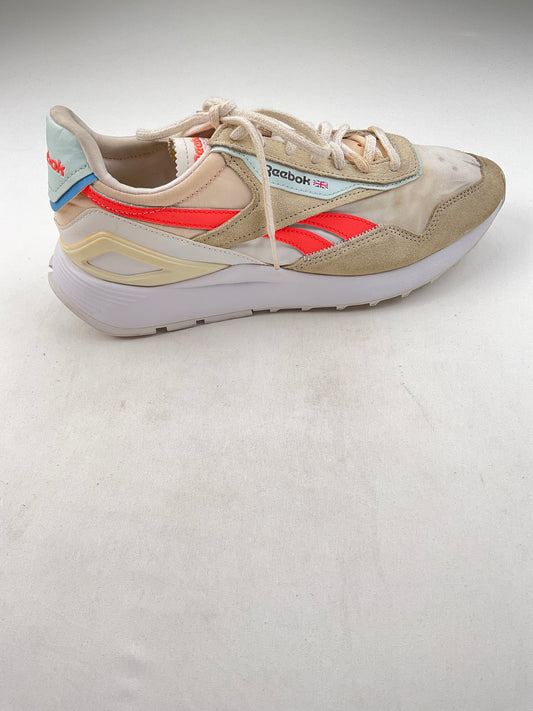 Tenis crema Reebok classic