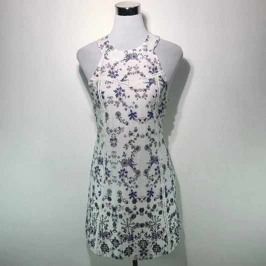 Vestido Blanco de Flores