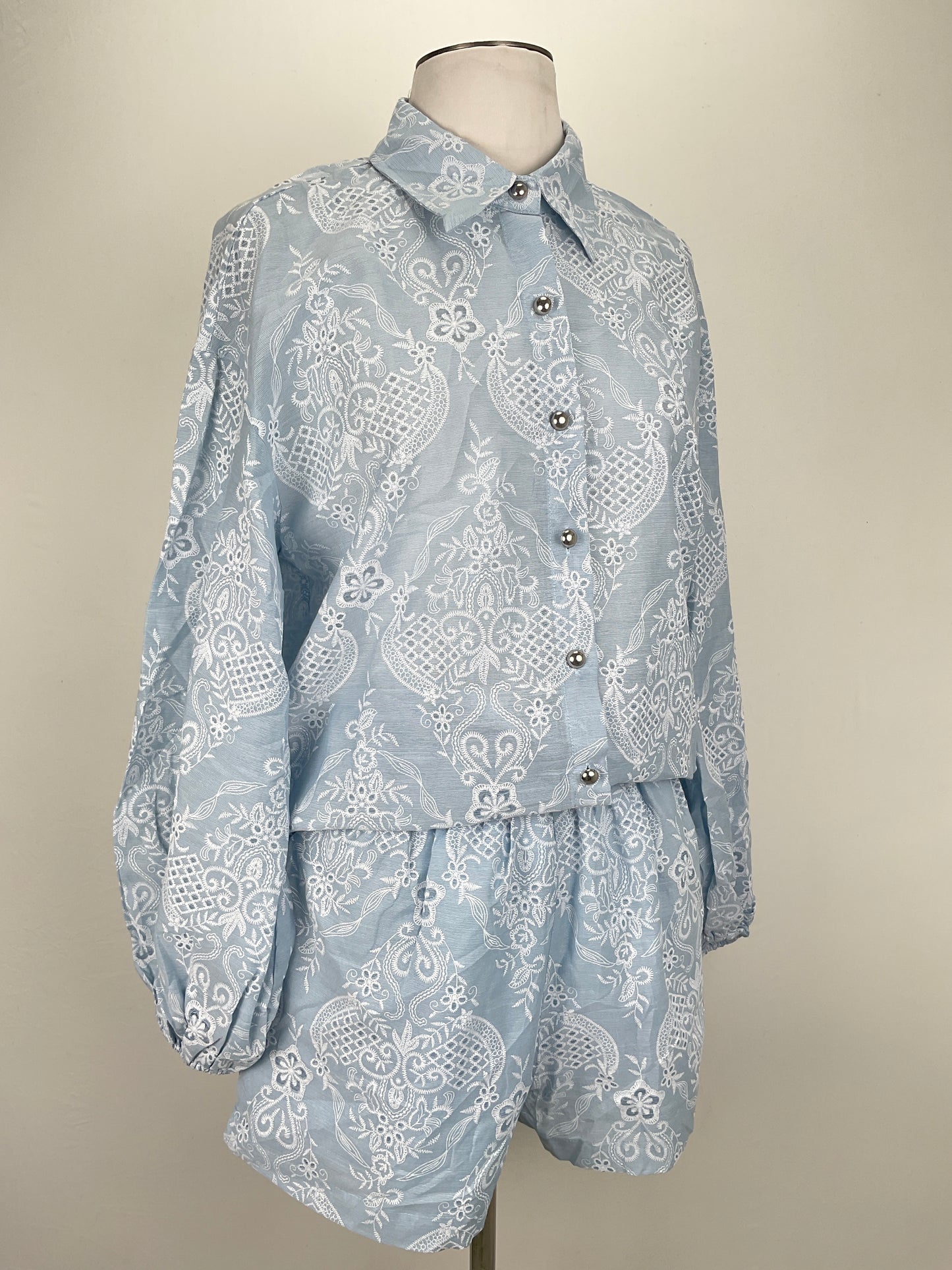 Conjunto Azul claro Floral Commense