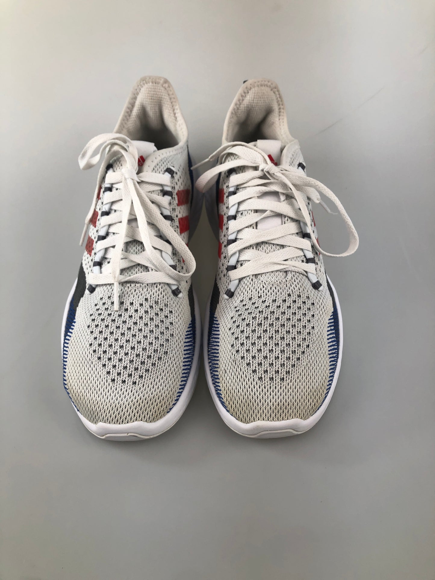 Tenis Gris Deportivo Adidas