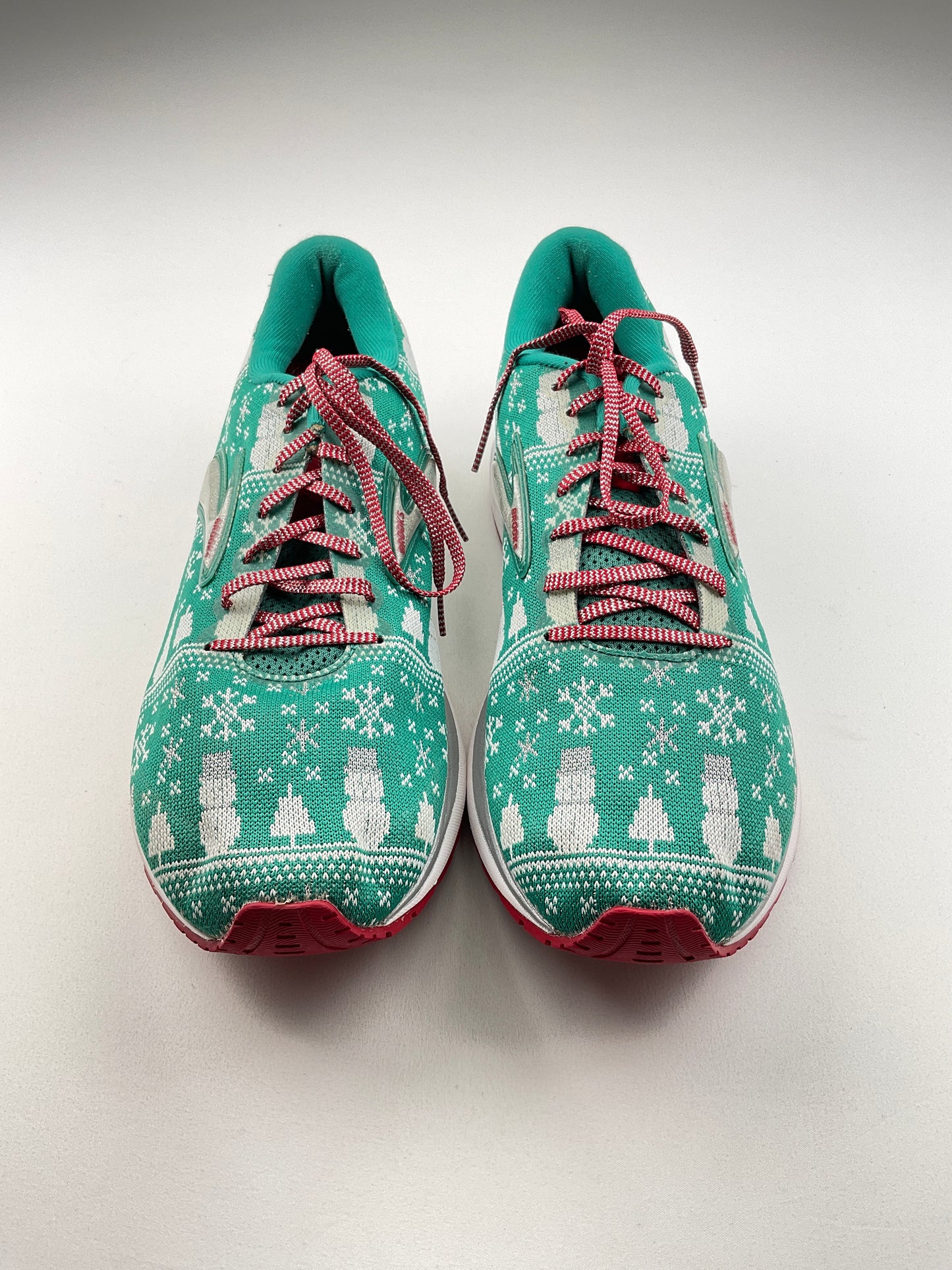 Tenis Verde  Navideño Brooks