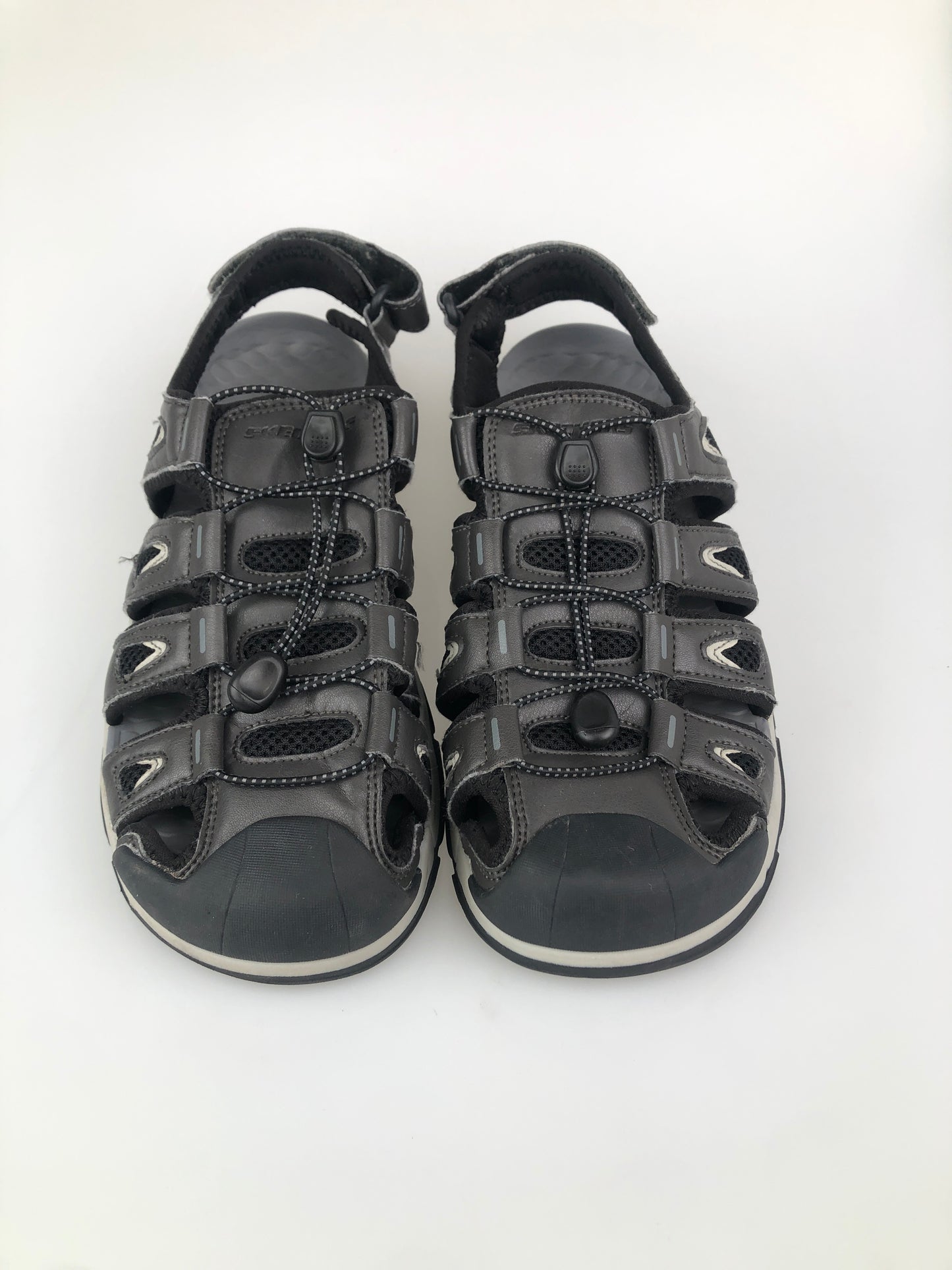 Sandalia Gris Skechers