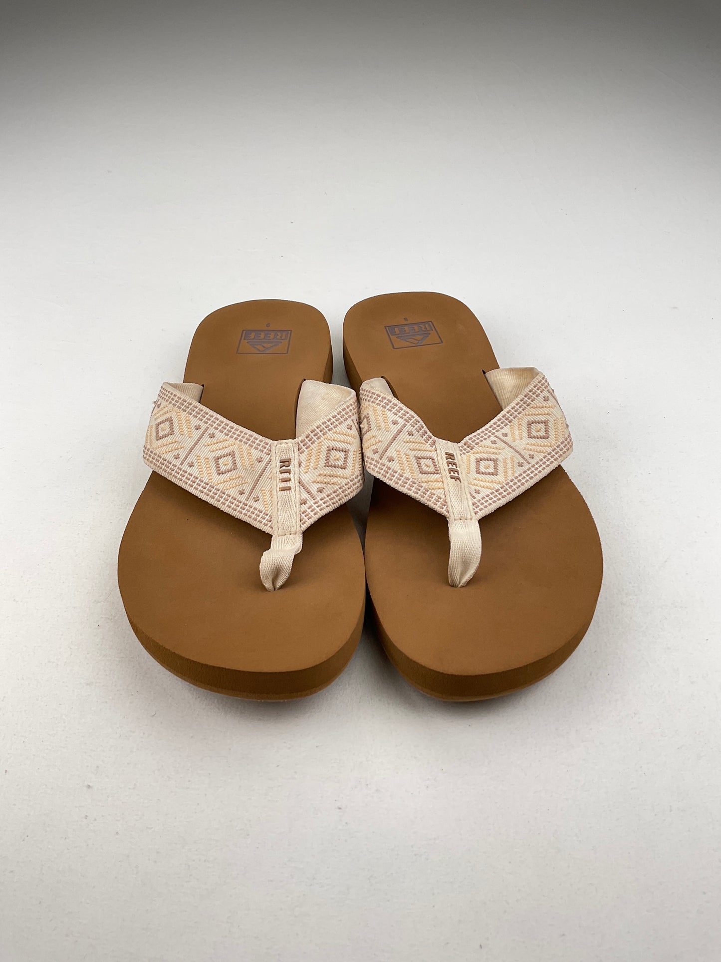 Sandalia Crema Reef