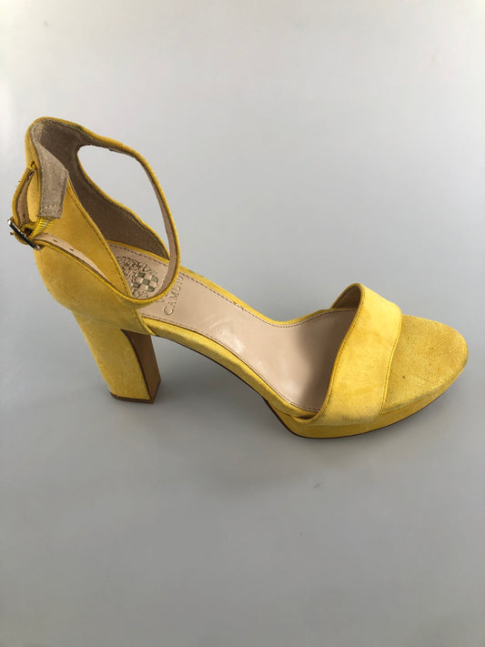 Zapatilla Amarillo de tacon Vince Camuto