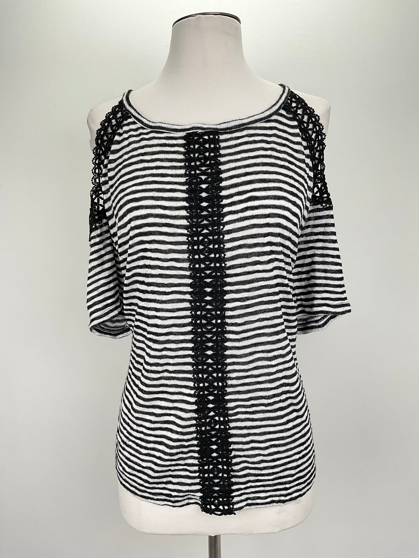 Blusa Negro de Rayas Est .1946