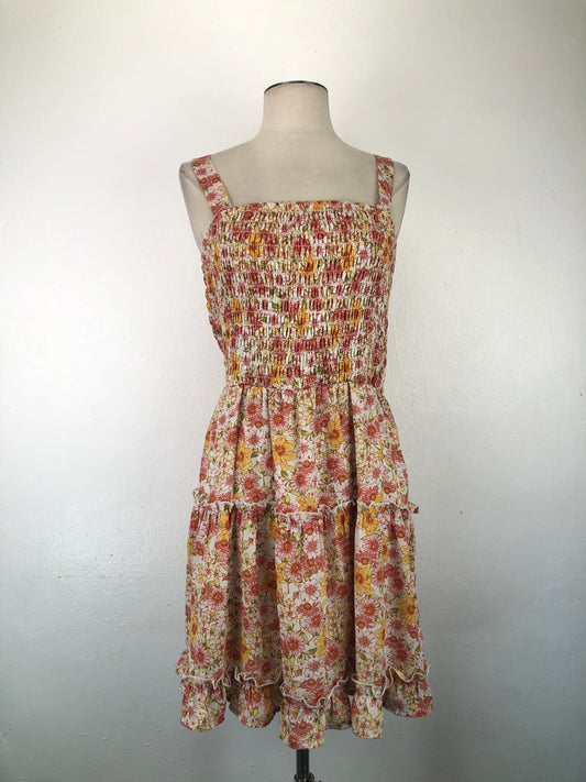 Vestido Crema Floral Cassica Sumpson
