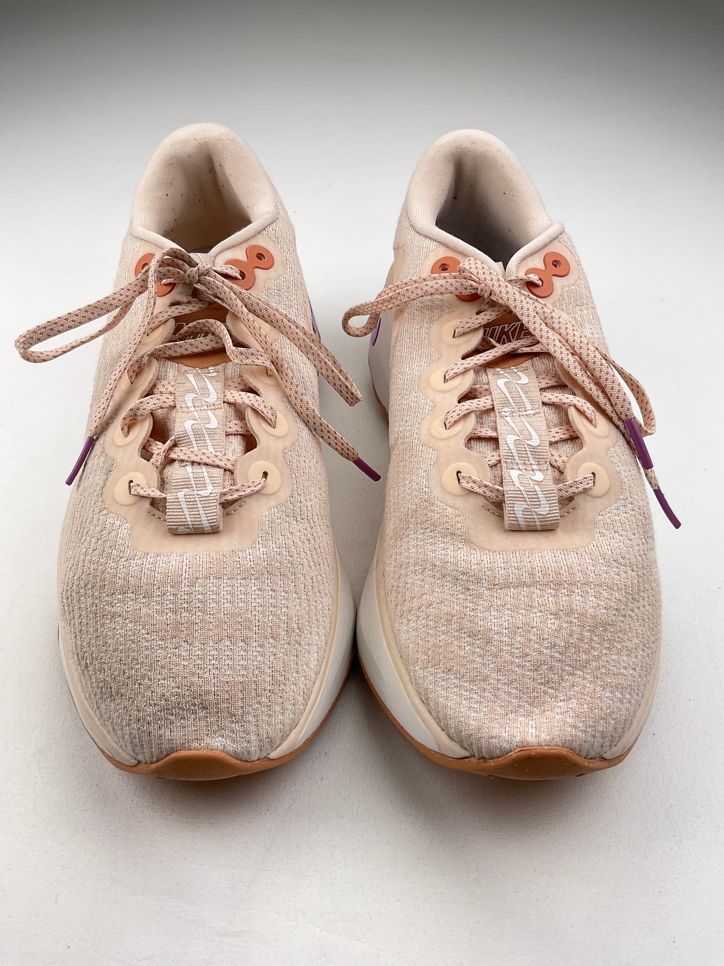 Tenis Crema Deportivo Nike