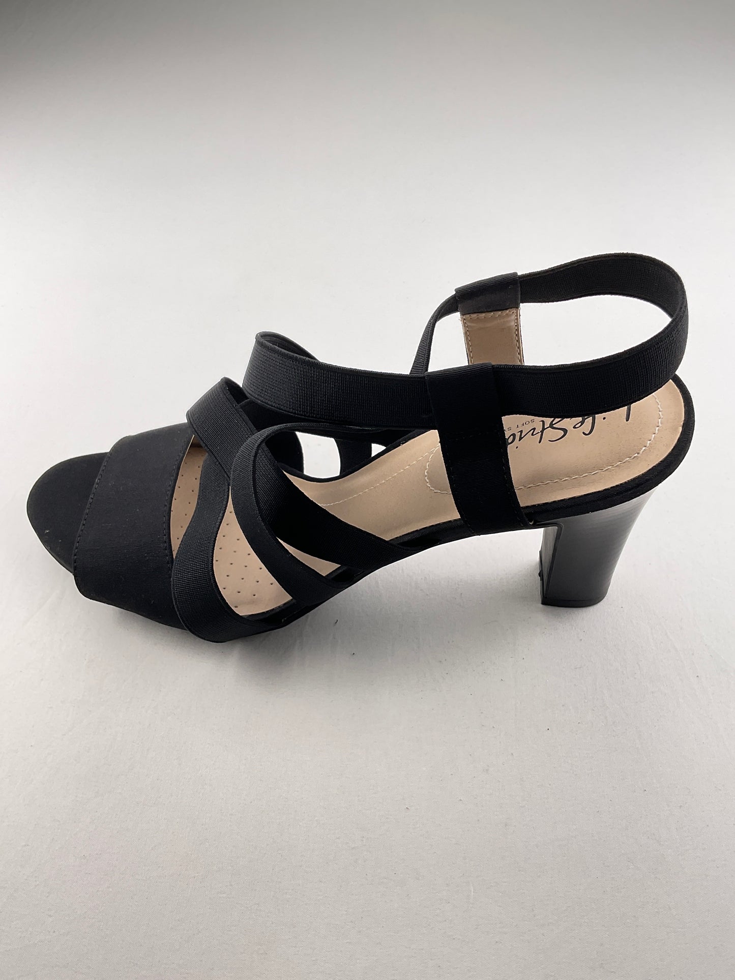Zapatilla Negro de Tacón Life Stride